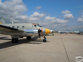 Cliquez ici pour voir l'image (lebourget041.jpg)